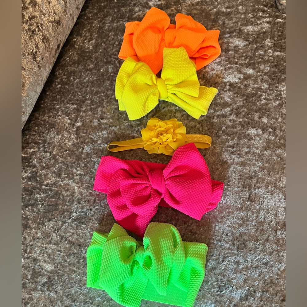 5 Assorted girls baby/ toddler headbands